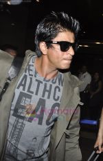 Shahrukh Khan leaves for IIFA Toronto on 23rd June 2011 (1).JPG